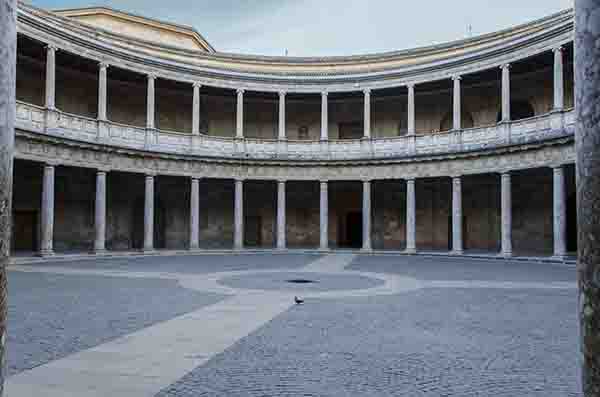 Granada 019 - La Alhambra - palacio de Carlos V.jpg